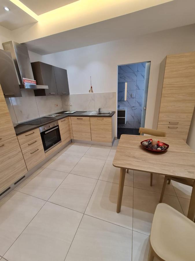 Crescent Corner Leilighet San Pawl il-Baħar Eksteriør bilde